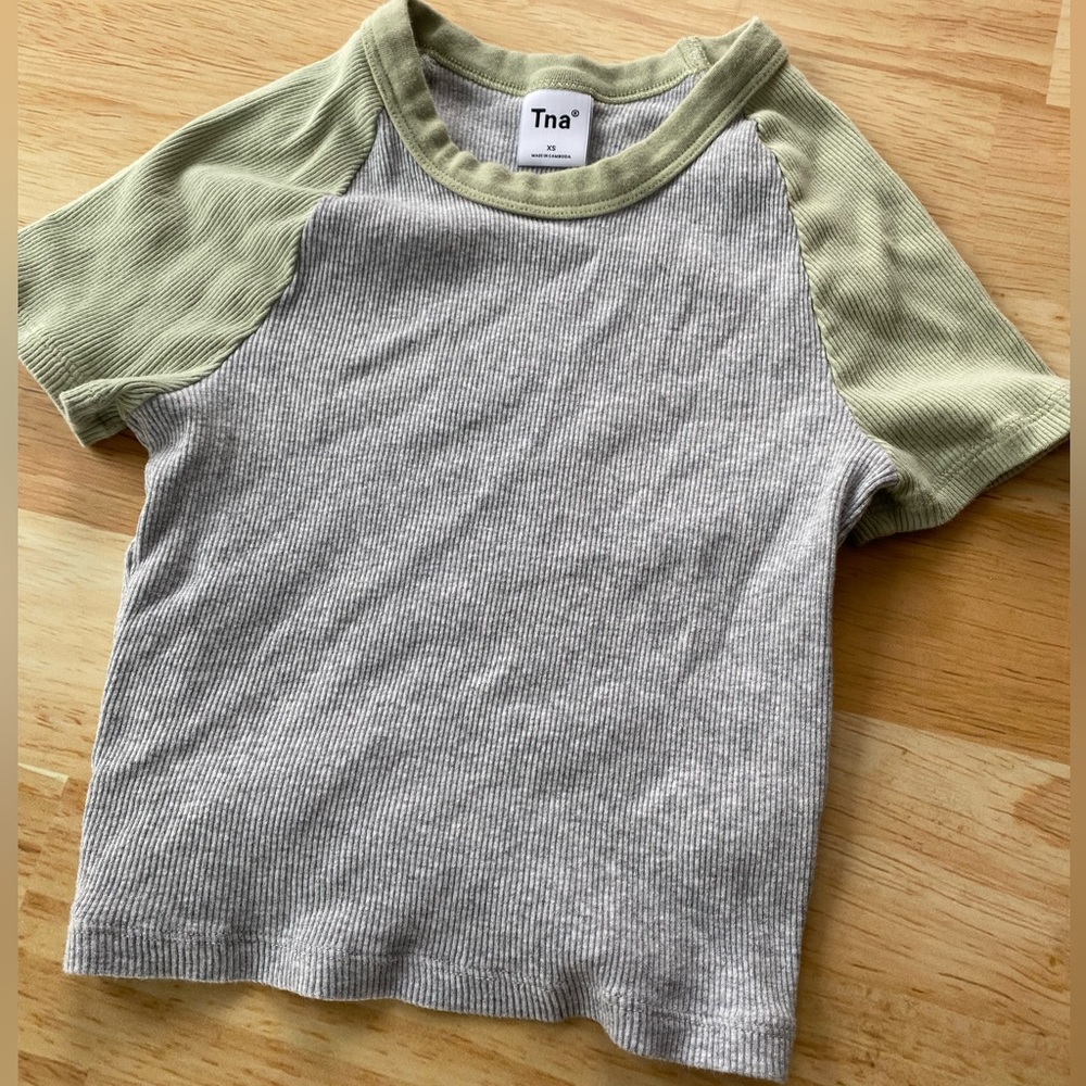 Tna Ribbed Top
